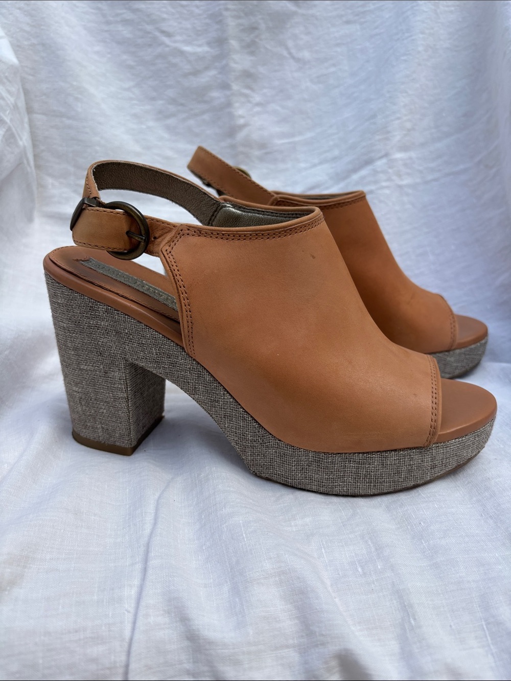 Fabulous 4" Platform Tan Leather Open-Toe Block Heel Slingback shoes size 8.5